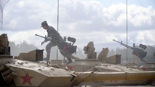 الجيش الصيني يطلق مناورات عسكرية في مضيق تايوان