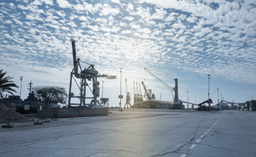 ميناءُ "أمِّ الرشراشِ" الإسرائيليِّ ميِّتٌ سريريّاً