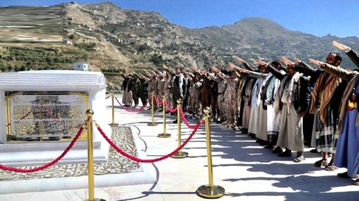 الشهيد القائد حيٌّ لا يموت