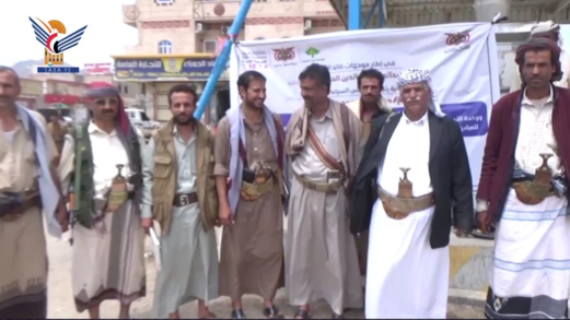 تدشين توزيع كمية من مادتي الديزل والاسمنت لدعم مشاريع المبادرات المجتمعية بمأرب