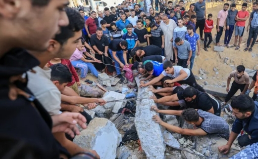 استشهاد 40 فلسطينياً بنيران العدو الصهيوني في قطاع غزة منذ فجر اليوم