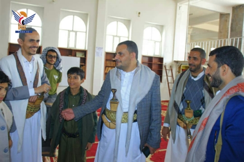 الرازحي يطلع على الدورات الصيفية في أمانة العاصمة