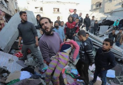 سياسي إيرلندي: الديمقراطية الليبرالية الغربية وإعلامها شريكان في الإبادة الجماعية بغزة