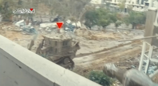 "القسام" تنشر مشاهداً من استهداف ودك قوات صهيونية متوغلة في مدينة غزة