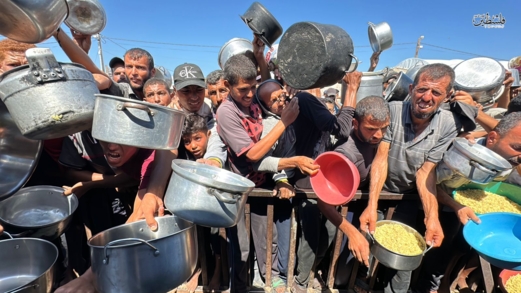 مسؤول أممي: لدينا آلاف الأطنان من المساعدات الإنسانية مُعدة لدخول غزة