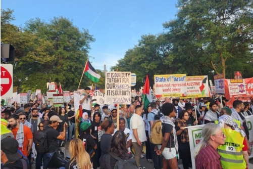  نشطاء الحزب الديمقراطي الاميركي يطالبون باتخاذ خطوات عملية لوقف العدوان