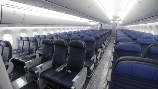 عطل بالمحرك يجبر طائرة أمريكية للعودة إلى واشنطن بعد إقلاعها في رحلة لطوكيو