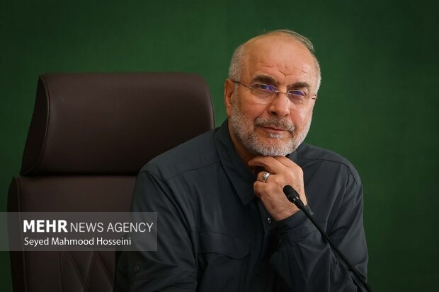 قاليباف: لسنا ملزمين بتعليق التخصيب