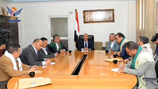 اجتماع برئاسة رئيس مجلس الوزراء يناقش جهود النظافة بأمانة العاصمة والمحافظات