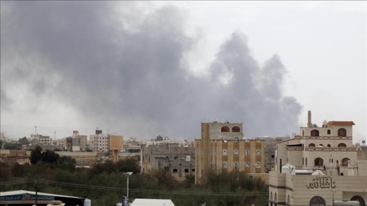 "الإعلامي الحكومي" بغزة يدين جريمة العدوان الإسرائيلي على اليمن