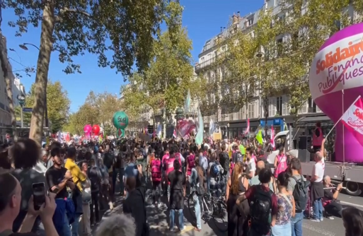  احتجاجات في فرنسا ضد إجراءات التقشف الحكومية