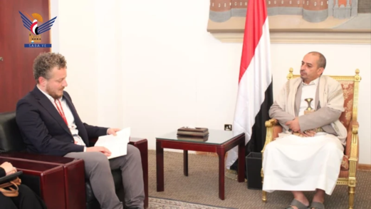 نائب وزير الخارجية يلتقي نائب مدير بعثة اللجنة الدولية للصليب الأحمر