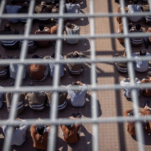 العدو الصهيوني يفرج عن دفعة جديدة من الاسرى الفلسطينيين بقطاع غزة