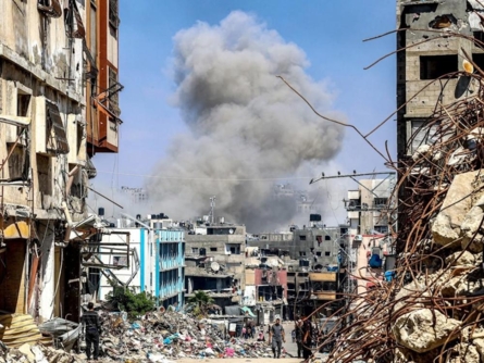 لليوم 59 تواليا.. العدو الصهيوني يواصل خروقاته بقصف مدفعي وجوي على غزة