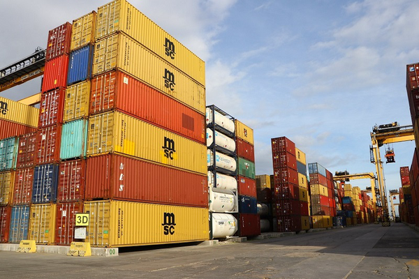 إيران : حجم التجارة الخارجية يتجاوز 76.5 مليار دولار خلال 8 أشهر