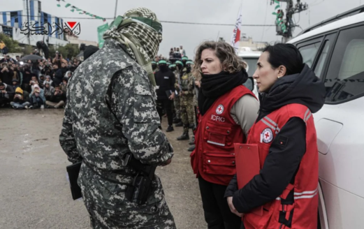 الفصائل الفلسطينية تسلّم ردّها على مقترح وقف إطلاق النار.. ما النقاط الـ3 التي تضمنها؟ الفصائل الفلسطينية تسلّم ردّها على مقترح وقف إطلاق النار.. ما النقاط الـ3 التي تضمنها؟