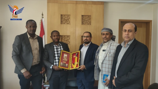 وكيل وزارة الخارجية يلتقي رئيس بعثة أطباء بلا حدود الإسبانية بمناسبة انتهاء فترة عمله