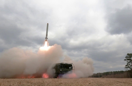 الدفاع الروسية: تدمير شاحنات أوكرانية محملة بمسيرات جوية في مقاطعة تشيرنيهيف