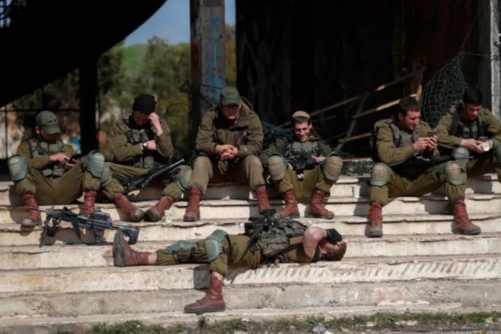 رئيس أركان الاحتلال: استنفدنا القتال في غزة رئيس أركان الاحتلال: استنفدنا القتال في غزة