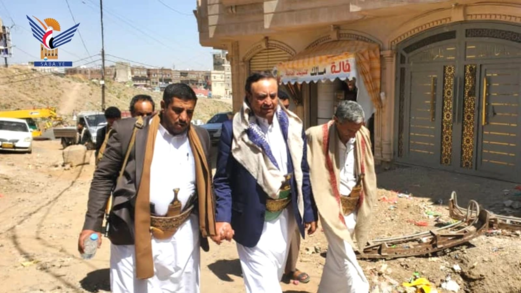 أمين العاصمة يتفقد سير العمل بمشروعي صرف صحي في مديريتي الوحدة ومعين