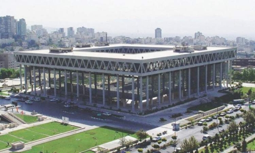 عدوان أمريكي صهيوني يستهدف محيط هيئة الإذاعة والتلفزيون الإيرانية