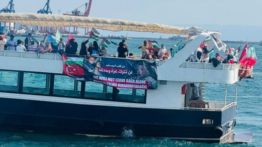 نصرة لغزة.. أكثر من 20 سفينة تجوب مضيق البوسفور بإسطنبول