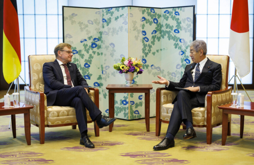 وزير الخارجية الألماني يطالب بضمانات أمنية قوية لأوكرانيا