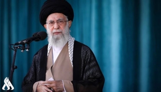 السيد الخامنئي يوجه بفتح تحقيق موسع في انفجار ميناء بندر عباس