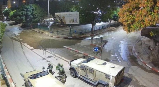 قوات العدو الاسرائيلي تشن حملة مداهمات واعتقالات واسعة في الضفة الغربية