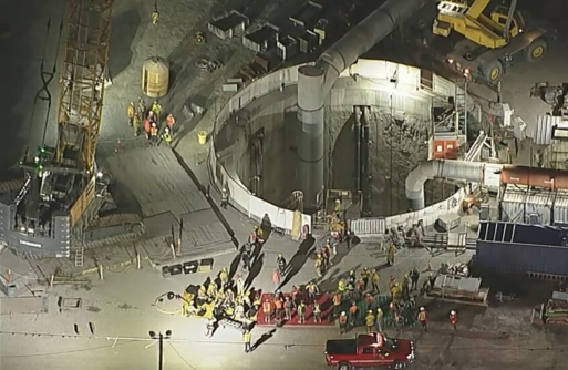 محاصرة 15 شخصا تحت نفق منهار في جنوب لوس أنجلوس