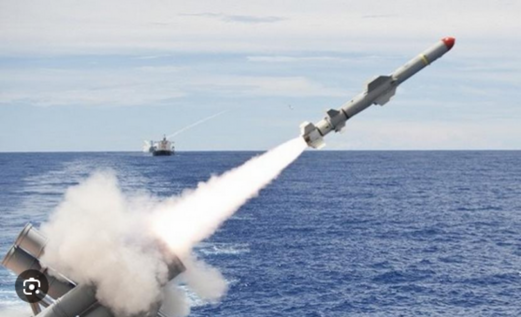 "المجاهدين" تبارك استهداف اليمن مطار بن غوريون ومواقع اخرى