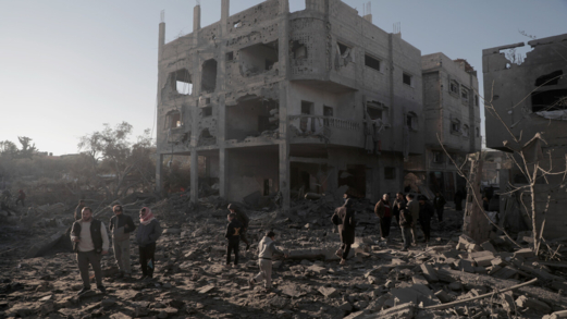 اليوم الـ460 للعدوان: شهداء وجرحى في قصف العدو مدينة غزة وخان يونس