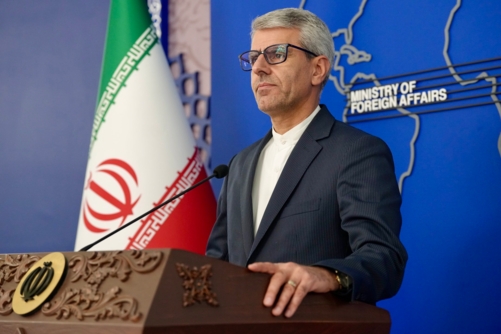 بقائي: "المنتهك الكبير" يملي قواعد اللعبة على الترويكا الأوروبية