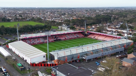 ليفربول ضيفا ثقيلا على بورنموث.. الموعد والتشكيلة الأساسية والقنوات الناقلة