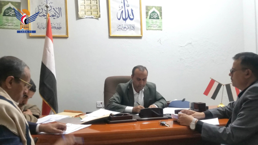 وزير الثقافة والسياحة يلتقي عدداً من قيادات الوزارة وهيئاتها وشخصيات أدبية 