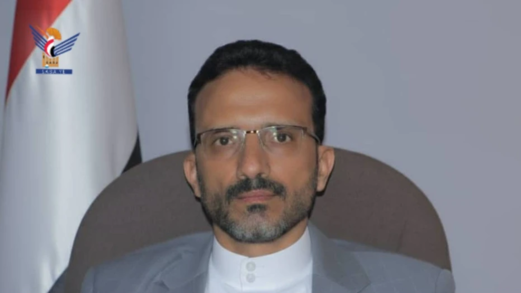 نائب وزير العدل وحقوق الإنسان يعزّي الرئيس المشاط في وفاة والدته