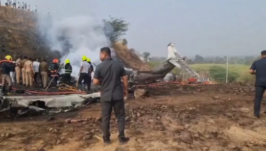 مصرع نائب رئيس وزراء ولاية هندية في تحطم طائرة