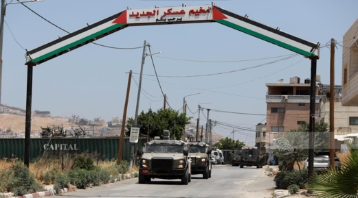 العدو الإسرائيلي يقتحم نابلس ويداهم مسجداً في تل ويواصل عدوانه على مخيم عسكر الجديد