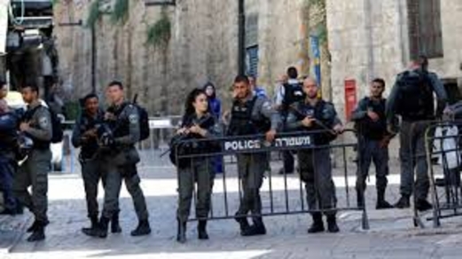 إسرائيل: القضاء يقرر عدم ملاحقة شرطيين بتهمة إصابة طفل فلسطيني وفقده البصر في إحدى عينيه