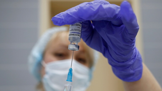 الدفاع الروسية تعلن تطعيم أكثر من 10 آلاف عسكري ضد فيروس كورونا حتى الآن