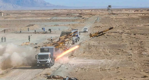 إيران تتحدث عن منظومات عسكرية تمنحها “سيطرة تامة” على مياه الخليج