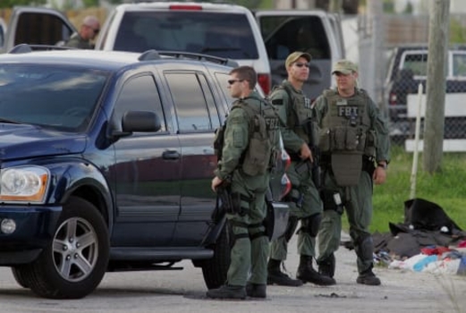 بمذكرة داخلية.. FBI يحذر من خطط لـ”مظاهرات مسلحة” في الولايات الـ50 بأمريكا