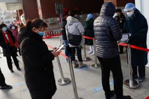 الصين: تفشي كورونا الأخير في البلاد ناتج عن إصابات واردة من الخارج