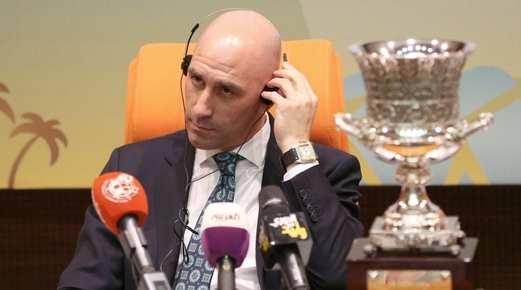 رئيس الإتحاد الإسباني يعتذر للريال بسبب “اللقطة الجدلية”