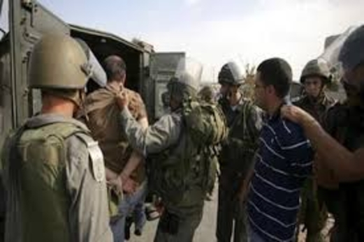 الاحتلال يعتقل 14 فلسطينيا بالضفة بينهم برلماني