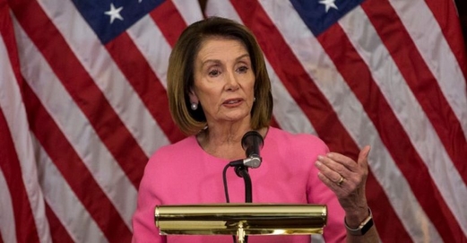 بيلوسي: سنبحث في الكونغرس محاكمة الرئيس السابق دونالد ترامب