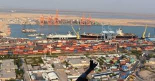 العراق.. إخلاء 35 حاوية من الموانيء تحتوي مواد شديدة الخطورة