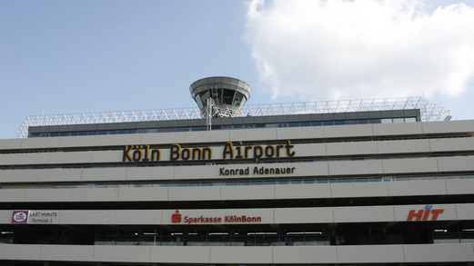 تحطم طائرة شحن في جنوب الصومال