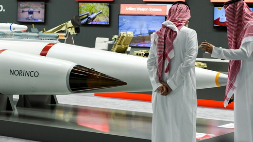 الإمارات تعلن صفقات دفاعية بقيمة 1.6 مليار دولار