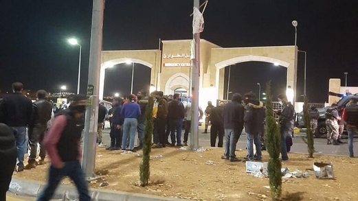 الأردن.. احتجاجات ليلية رغم تكثيف الوجود الأمني بمحيط مستشفى السلط